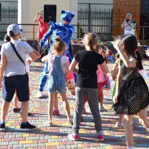 Герои в масках (Кэтбой и Алетт) аниматоры Одесса Герои в масках кэтбой одесса