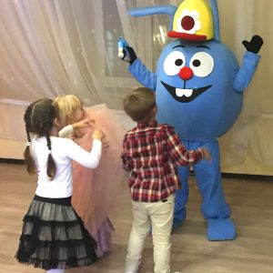 Мыльные пузыри и крош смешарик одесса