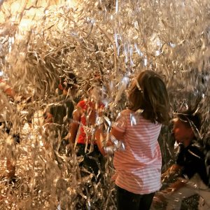 бумажное шоу аниматоры одесса детский праздник