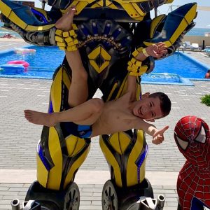 Бамблби на море Танцы трансформеров