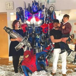 Трансформер Оптимус Организация детских праздников в Одессе
