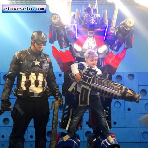 Капитан и Оптимус Оптимус трансформер Одесса