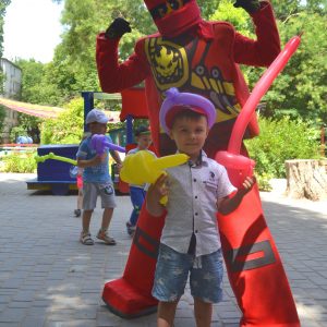 Зейн Джулиен и кай одесса лего Зейн Джулиен