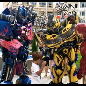 Трансформеры Одесса Оптимус и Бабмлби одесса