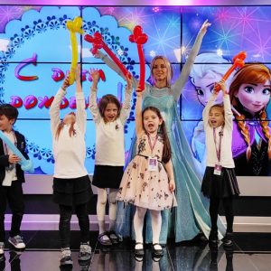 Аниматор Эльза Холодное сердце на праздник в Одессе стоимость аниматора Эльзы ХОлодное сердце