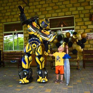 Аниматор Трансформер Бамбли на праздник в Одессе Аниматоры Бамблби в Одессе