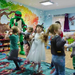 Аниматор Черепашка-Ниндзя на детский день рождения в Одессе Аниматоры черепашки ниндзя на день рождения Одесса Черноморск
