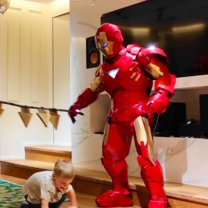 Аниматор Железный Человек — на детский праздник одесса шоу программы Детский праздник в Одессе - железный человек