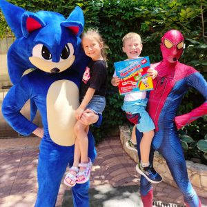 Соник, детский праздник Одесса Соник Человек Паук одесса аниматоры