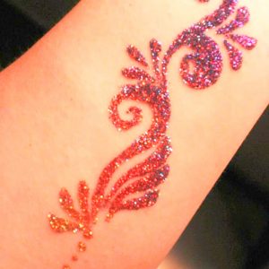 Организация Это Весело Блеск тату Блеск тату фотография 2020